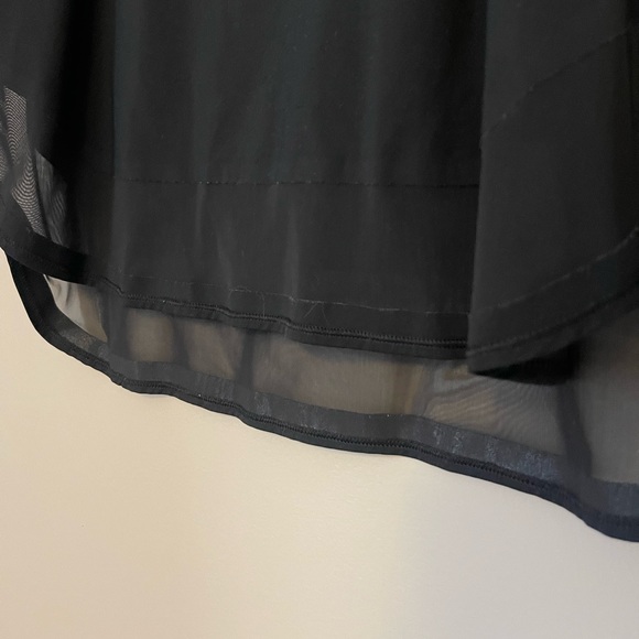 lululemon mesh tee - Picture 2 of 4